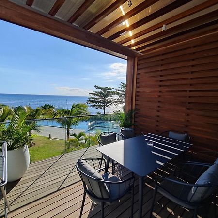 Ocean Point Beach Front Apartment Pointe aux Piments Buitenkant foto